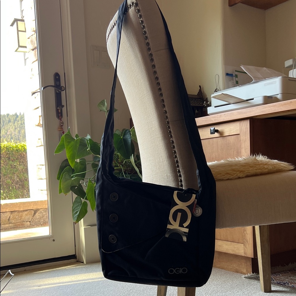 OGIO Black Messenger Bag - Picture 3 of 3